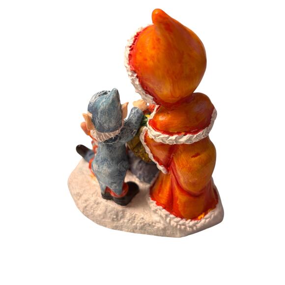 Christmas Elf & Child Figurine Holiday Resin Decoration Vintage Style - Picture 4 of 6